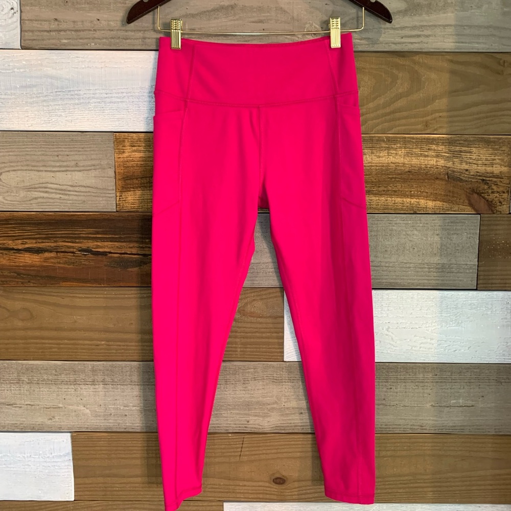 Victoria Secret High-Rise Pocket Capri (Size 8)
